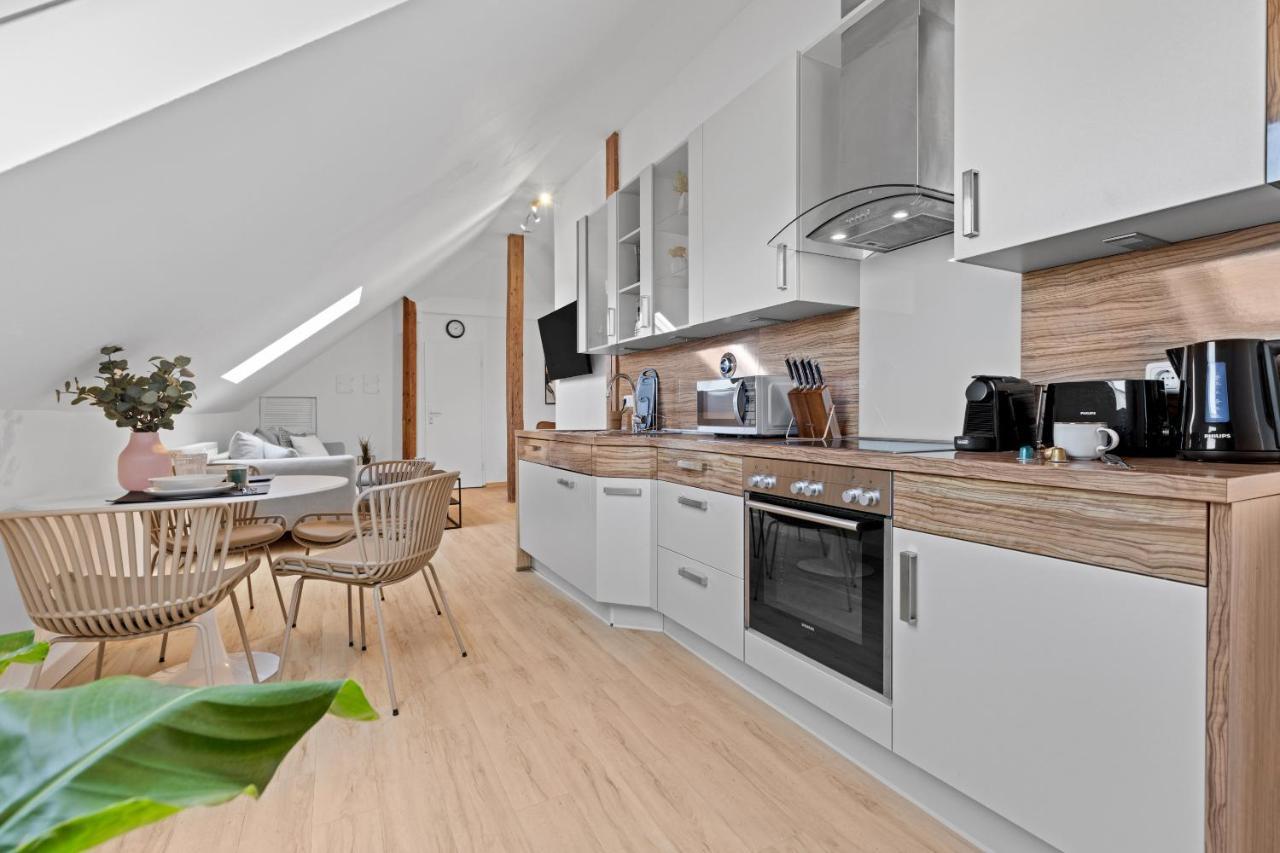Stilvolle Wohnung: Private Dachterrasse - Zentral Аугсбург Экстерьер фото